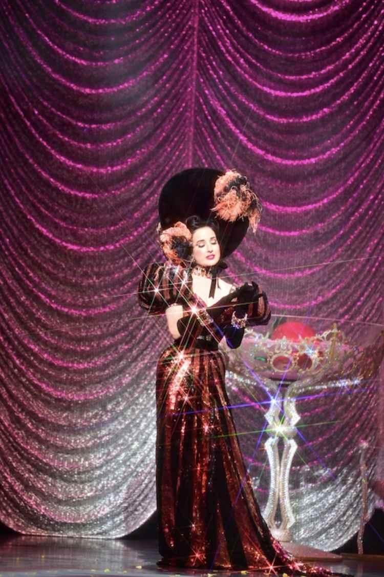 Dita Von Teese Nocturnelle hero